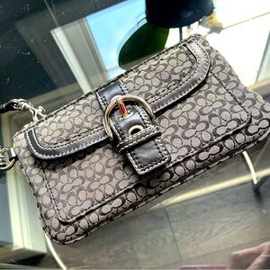 Coach coin purse black grey with handle and zipper